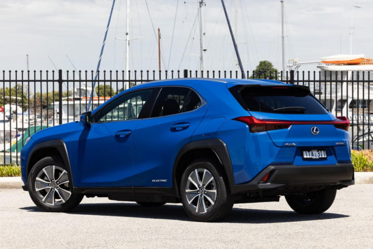 autos, cars, lexus, reviews, android, car reviews, electric cars, android, lexus ux 300e luxury 2022 review
