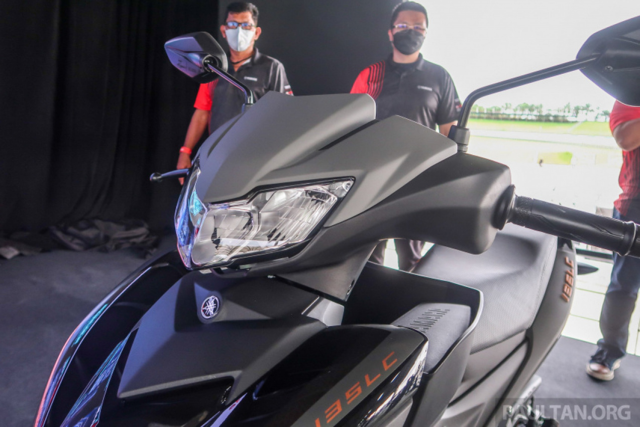 autos, bikes, cars, motors, yamaha, 2022 yamaha 135lc fi launched in malaysia, rm7,798