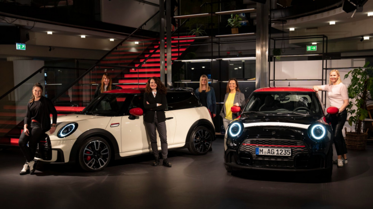 acer, autos, cars, mini, news, mini pat moss edition pays tribute to legendary female racer