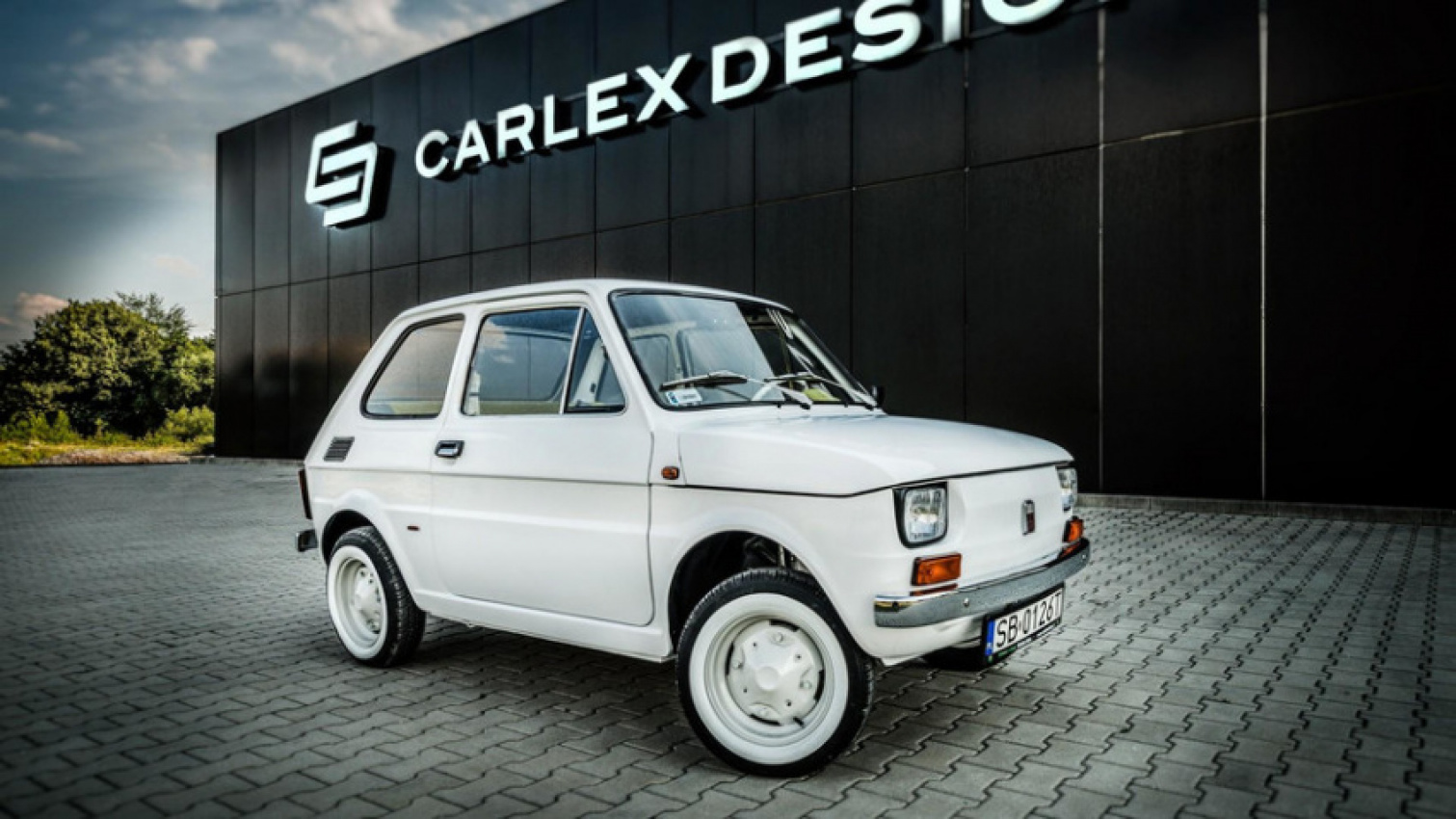 autos, cars, fiat, tom hanks' custom polski fiat 126p sells for $83,500 in charity auction