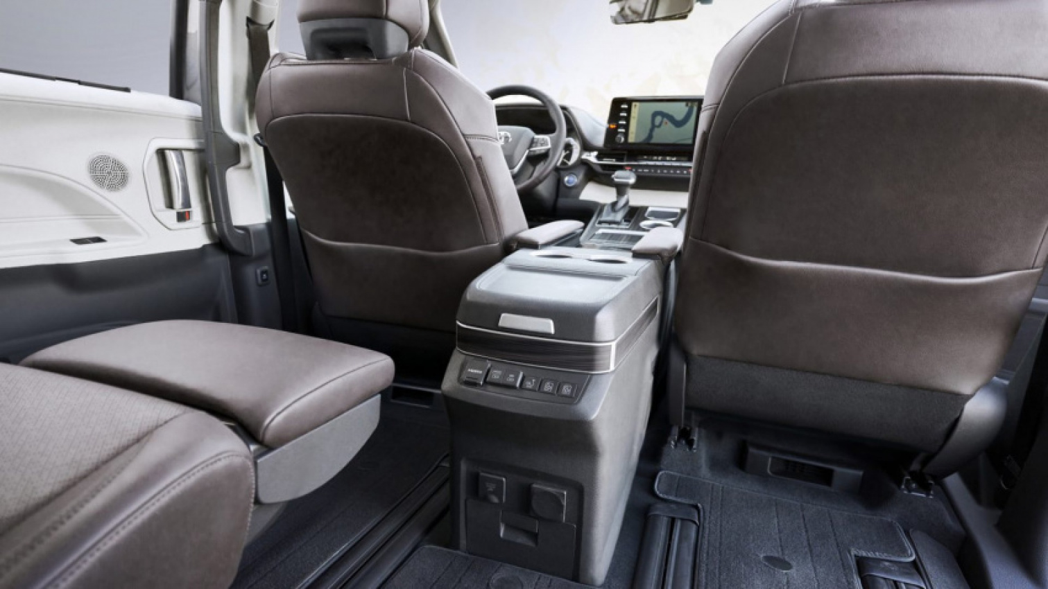 autos, cars, mini, reviews, toyota, toyota sienna, 2022 toyota sienna platinum quick drive: revisiting footrests in minivans