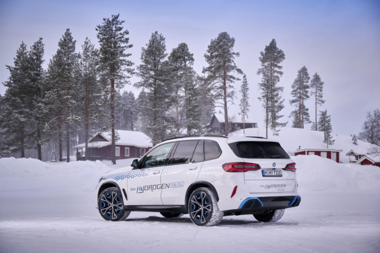 autos, bmw, cars, bmw ix5 hydrogen fuel-cell suv undergoing final winter tests