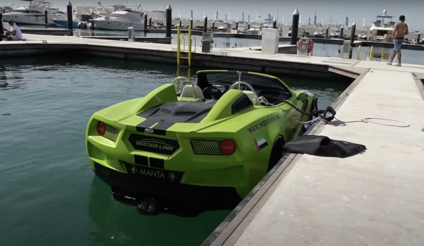 autos, cars, chevrolet, chevrolet corvette, corvette, hypercar, corvette, supercar, another corvette boat emerges as a supercar for the water
