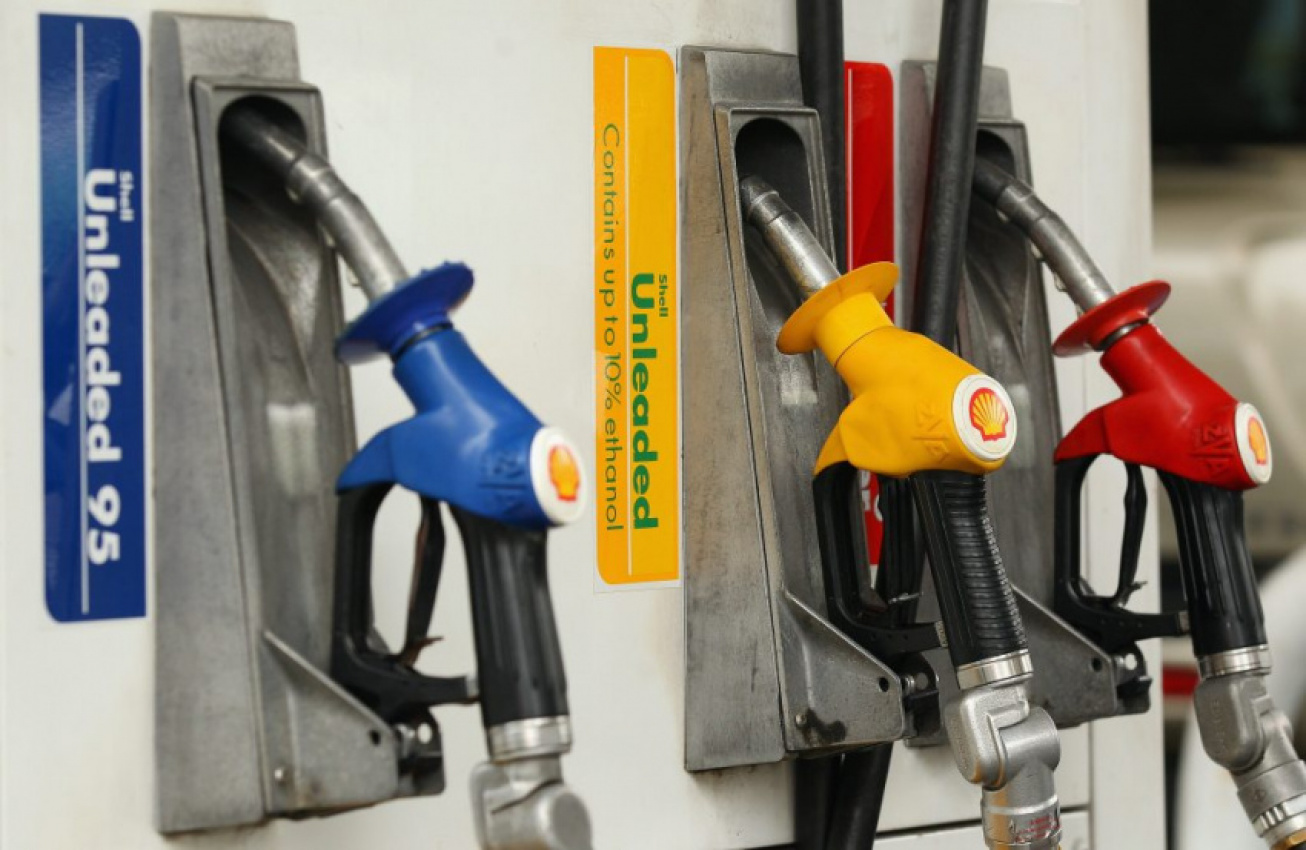autos, cars, fuel, gasoline, consumer reports: using top tier gas is worth the extra cash