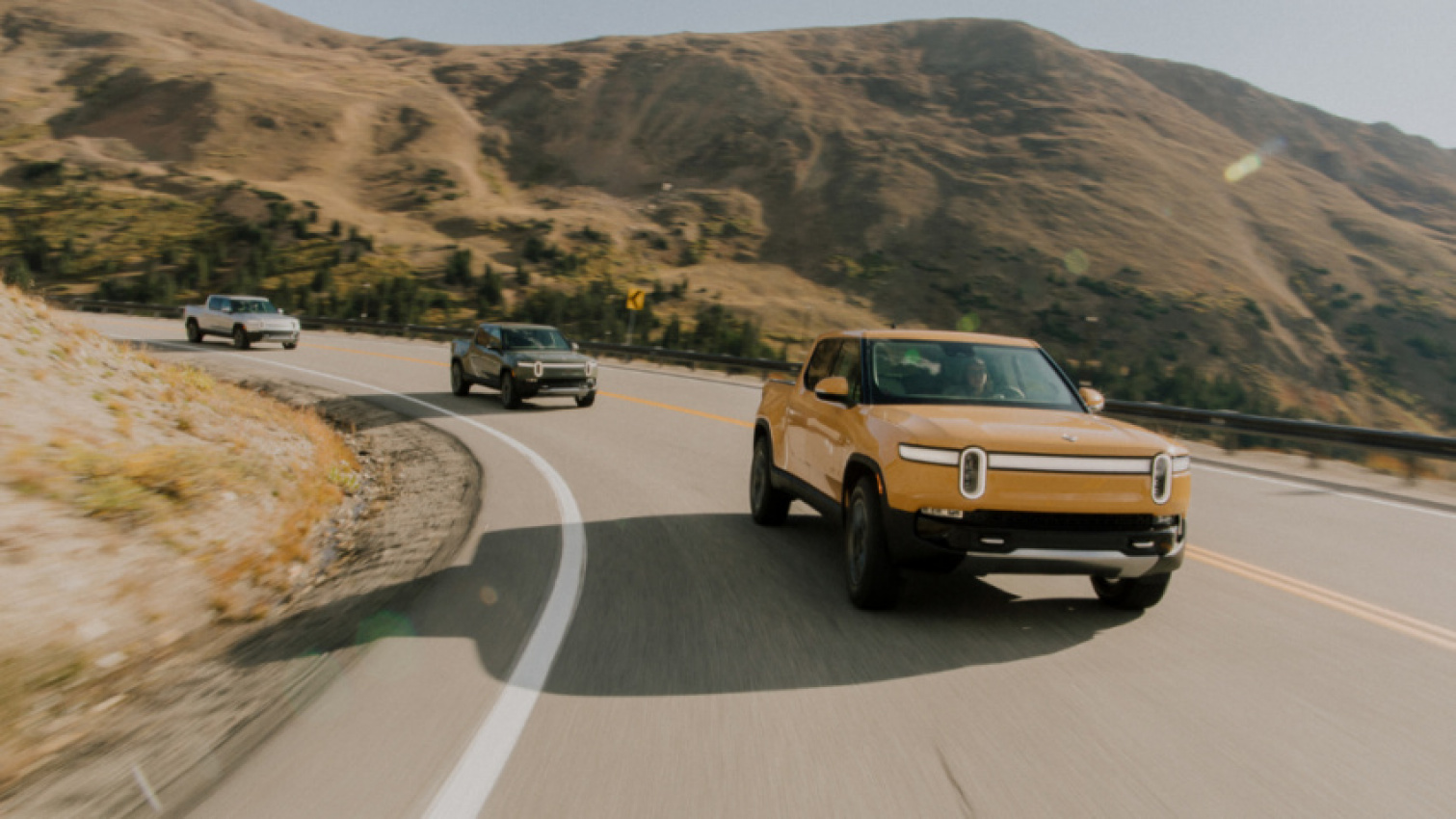 autos, cars, rivian, electric truck, 4 reasons the 2022 rivian r1t is the best electric pickup truck