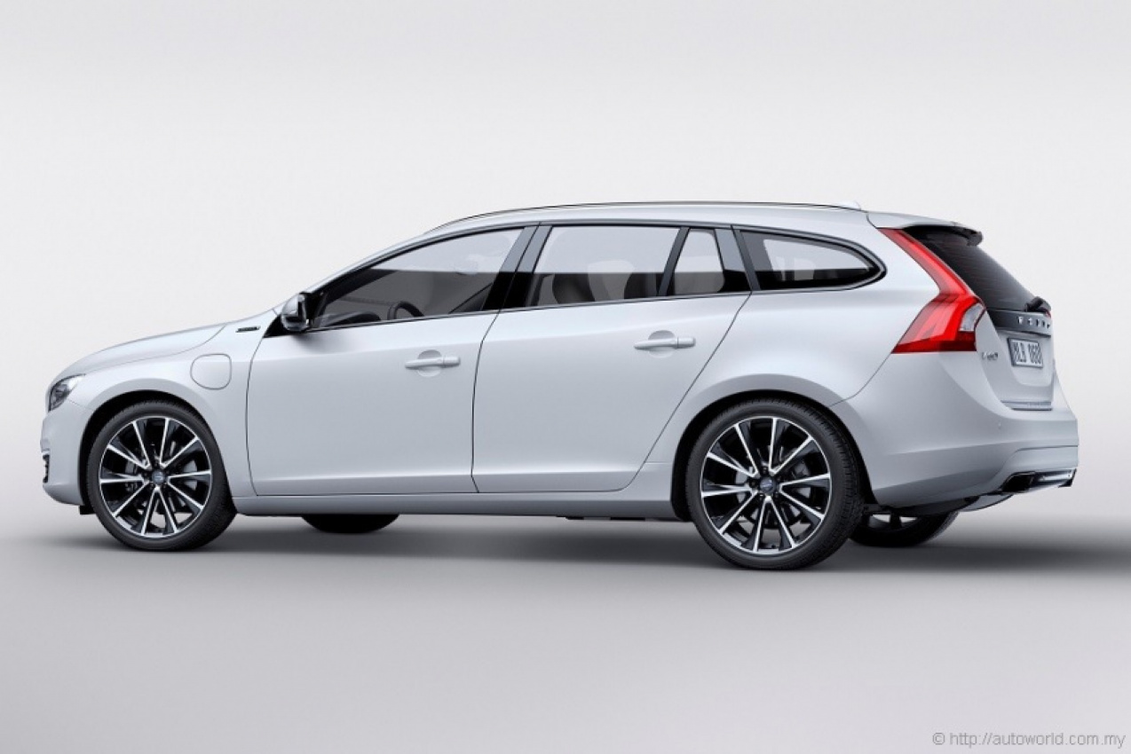 autos, cars, new car launches, volvo, plug in hybrid, twin engine, volvo unveils new v60 d5 twin engine in geneva