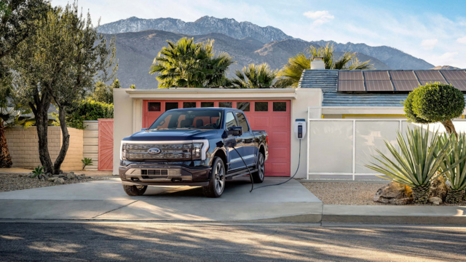 autos, cars, ford, electric vehicles (ev), ford f-150, news, during brownouts, the ford f-150 lightning can power your house for up to 10 days