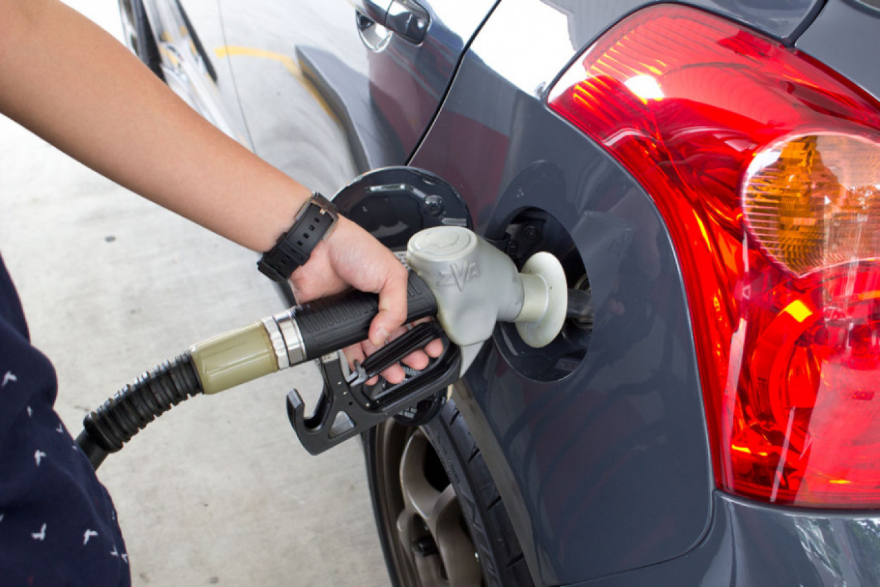 advice, autos, cars, how to, driving in singapore, fuel economy, fuel saving tips, how to lower fuel consumption, how to save fuel, how to, fuel economy: how to go from petrol guzzler to fuel sipper