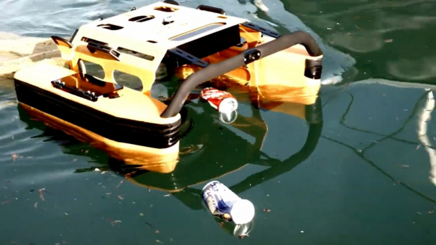 autos, cars, microsoft, surface, video, yourfuturecar, this aquatic robot cleans waste from water surfaces