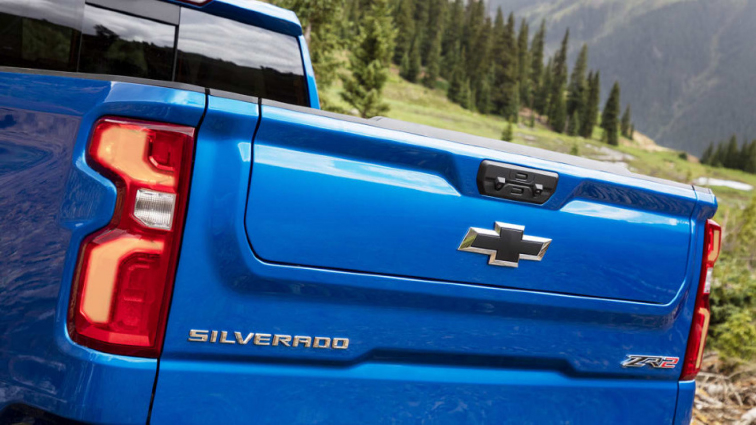 autos, cars, chevrolet, car buying, marketing/advertising, plants/manufacturing, truck, chevrolet hikes 2022 silverado prices as much as $1,200