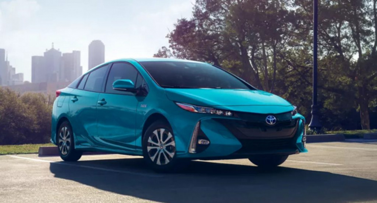 autos, cars, fuel economy, honda, hyundai, fuel economy frenzy: 5 new cars that get over 50 mpg without charging