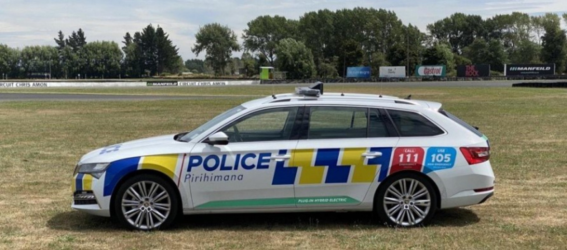 autos, cars, auckland central, car, cars, driven, driven nz, electric cars, motoring, national, new zealand, news, nz, skoda, traffic, nz police approve škoda superb iv phev for operational testing
