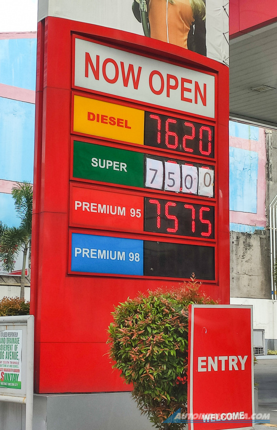 auto news, autos, cars, brent crude oil, diesel, diesel prices, fuel, gasoline, gasoline prices, oil price hike, look: diesel matches gasoline in latest price hike