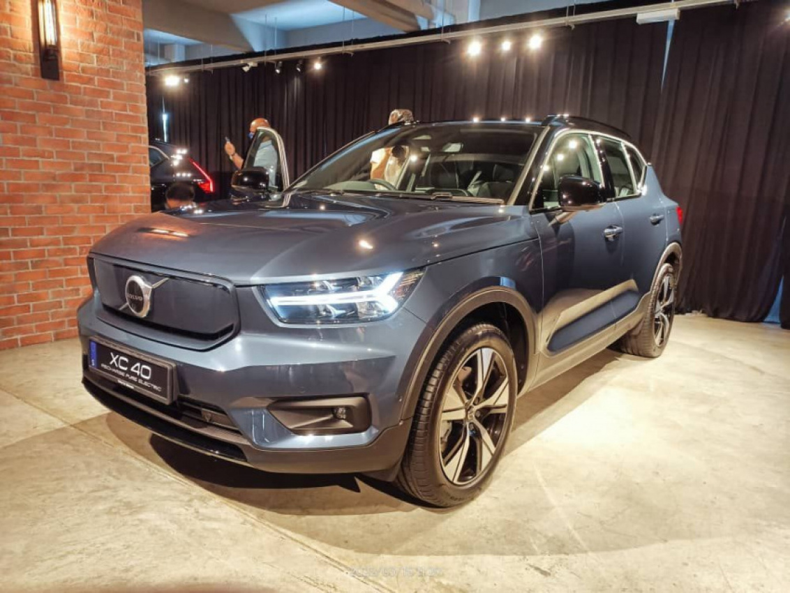 autos, cars, volvo, 2022 volvo xc40 recharge, android, auto news, volvo bev malaysia, volvo ev malaysia, volvo malaysia, volvo xc40, android, volvo car malaysia (vcm) unveils the ckd xc40 recharge - 418km range, price to be announced on april 4