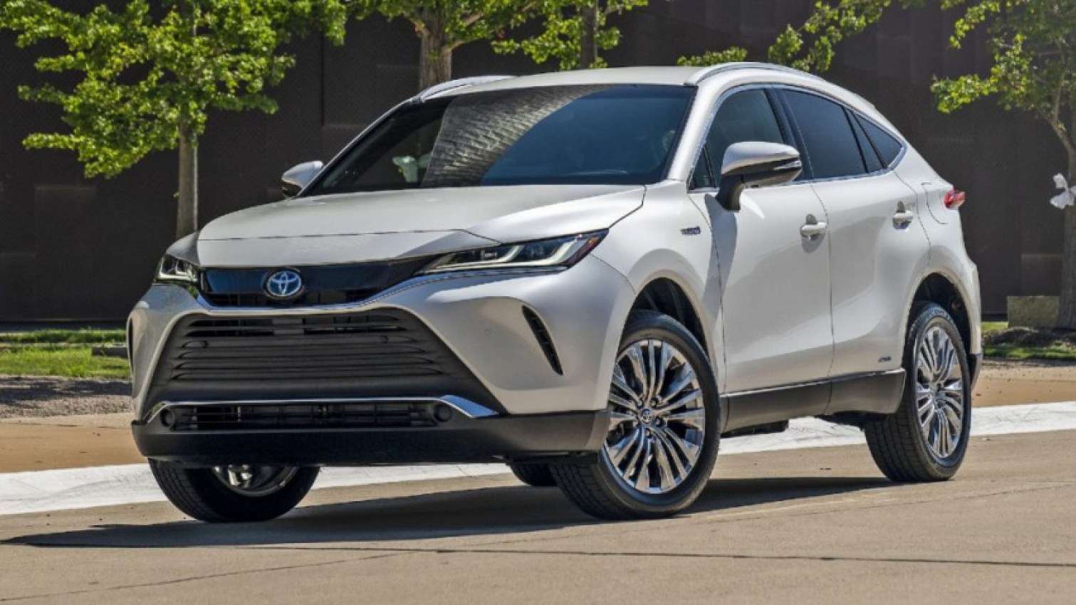 android, autos, cars, toyota, amazon, hybrid, hybrid suv, toyota venza, venza, amazon, android, satisfy your driving needs with the 2022 toyota venza suv