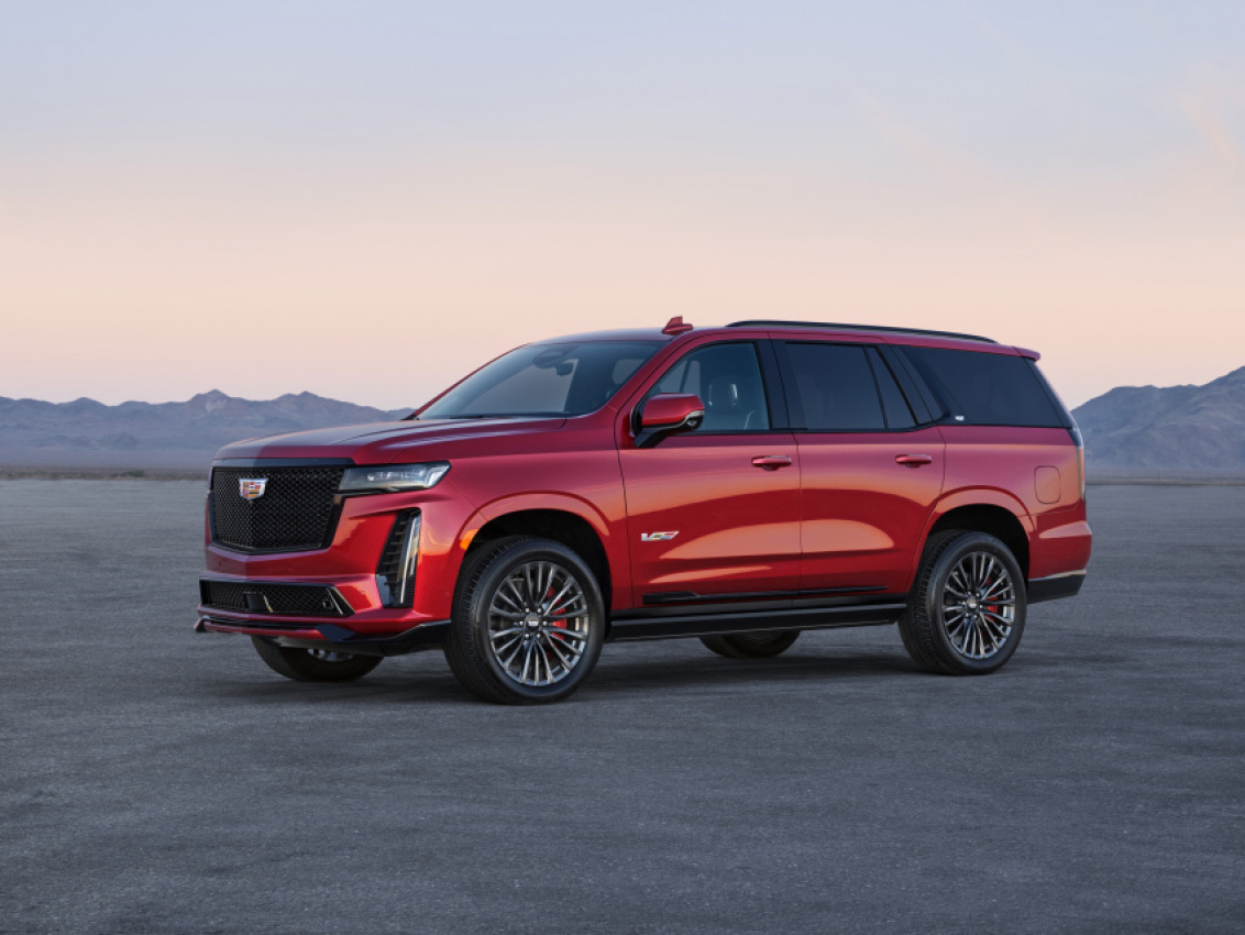 autos, cadillac, cars, cadillac’s upcoming 2023 escalade-v pops and gurgles in teaser video