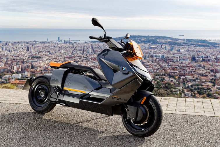 bmw, cars, reviews, move electric, bmw ce 04 electric scooter review – move electric