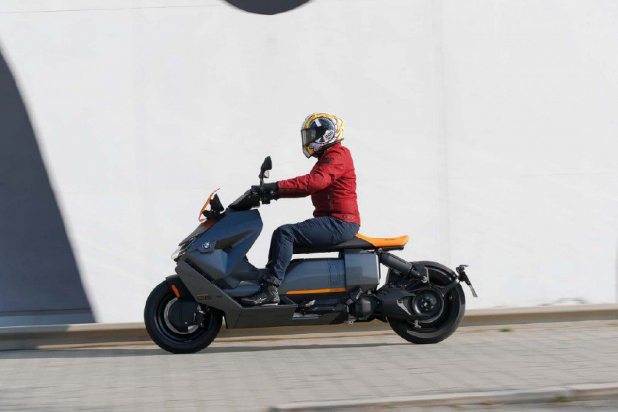 bmw, cars, reviews, move electric, bmw ce 04 electric scooter review – move electric