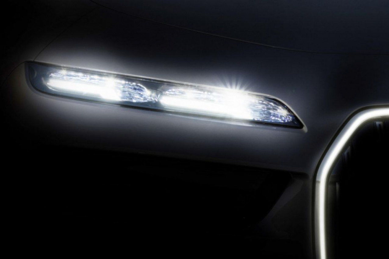 autos, bmw, cars, 2023 bmw i7 to feature a massive illuminated grille