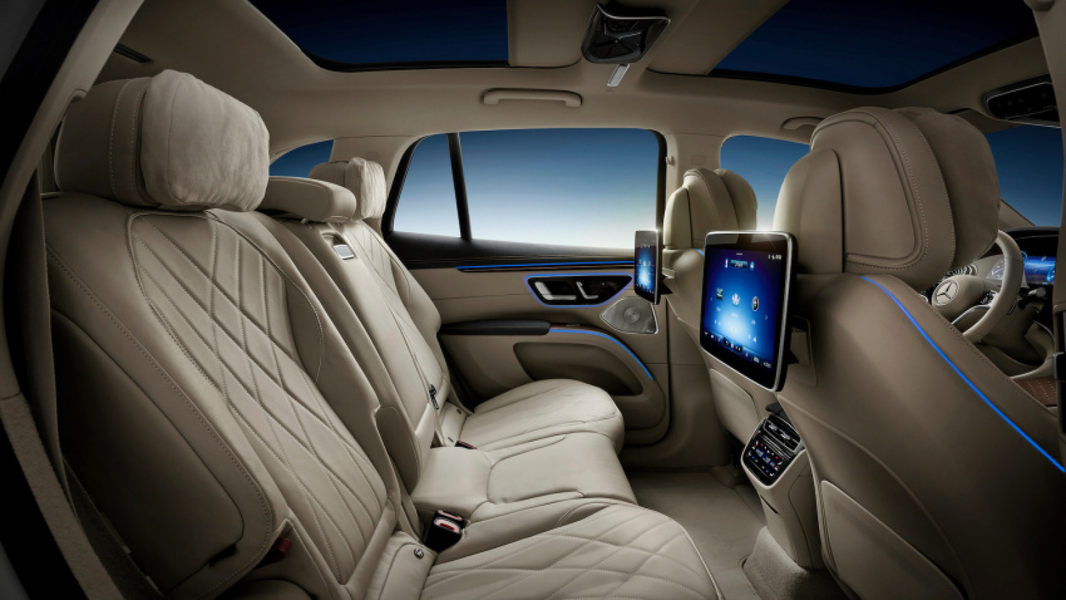 autos, cars, mercedes-benz, mercedes, mercedes-benz eqs suv previewed, interior gets massive 56in hyperscreen