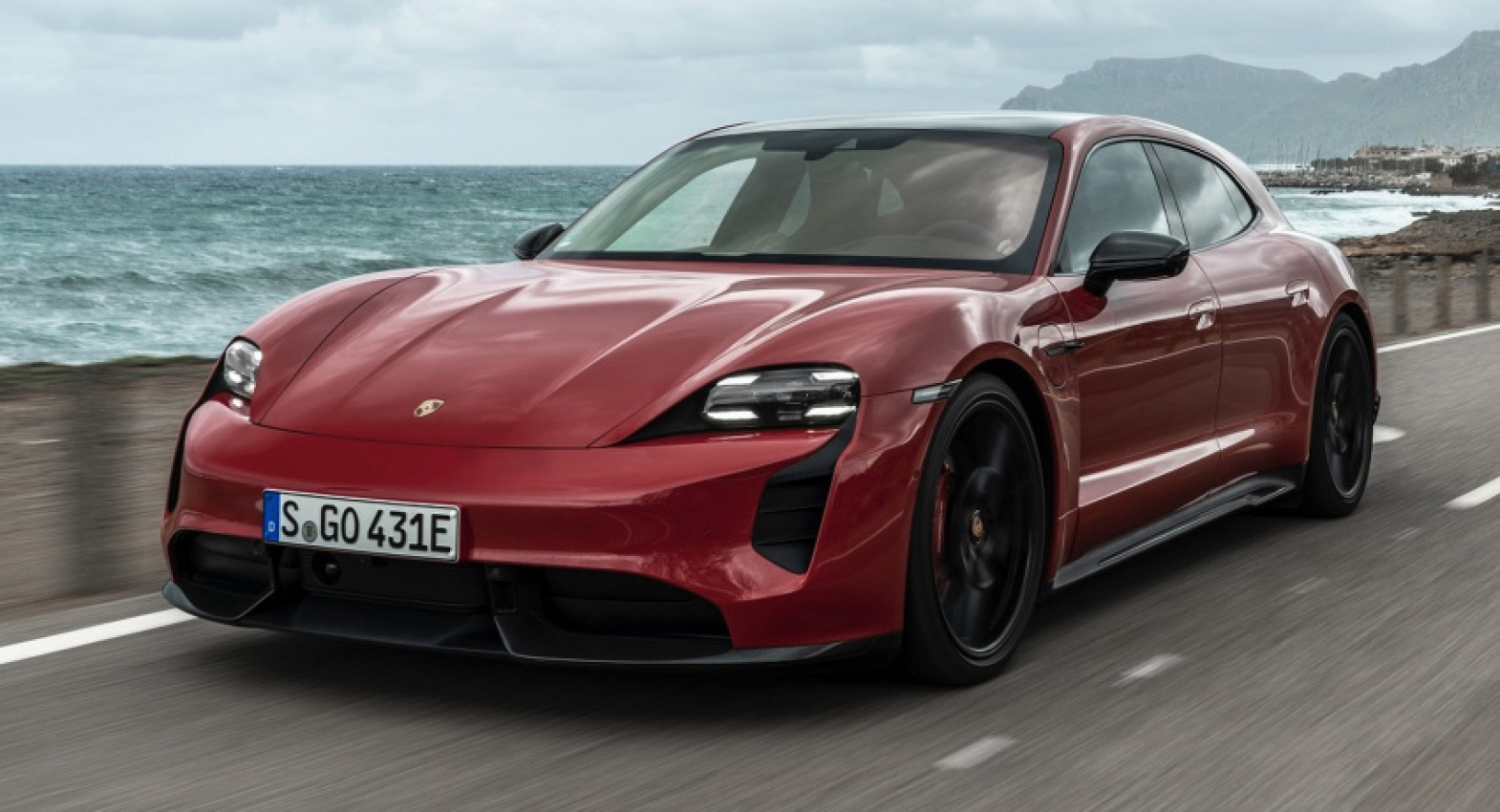 autos, cars, news, porsche, electric vehicles, porsche 718, porsche 911, porsche cayenne, porsche macan, porsche taycan, sales, porsche reports record sales and profit, commits to more than 80% bev sales by 2030