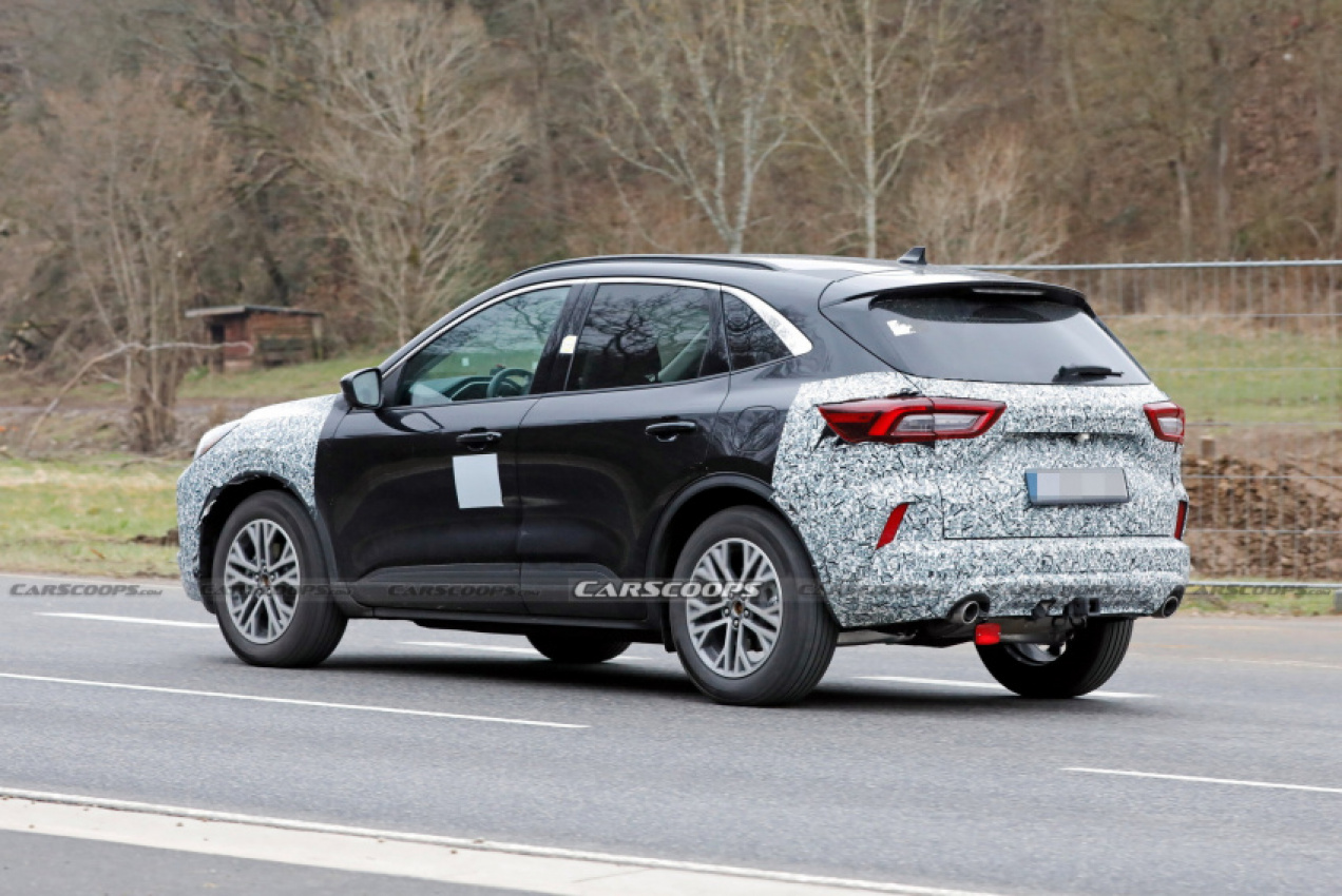 autos, cars, ford, news, ford escape, ford kuga, ford scoops, hybrids, scoops, 2023 ford kuga / escape facelift spied alongside the current model