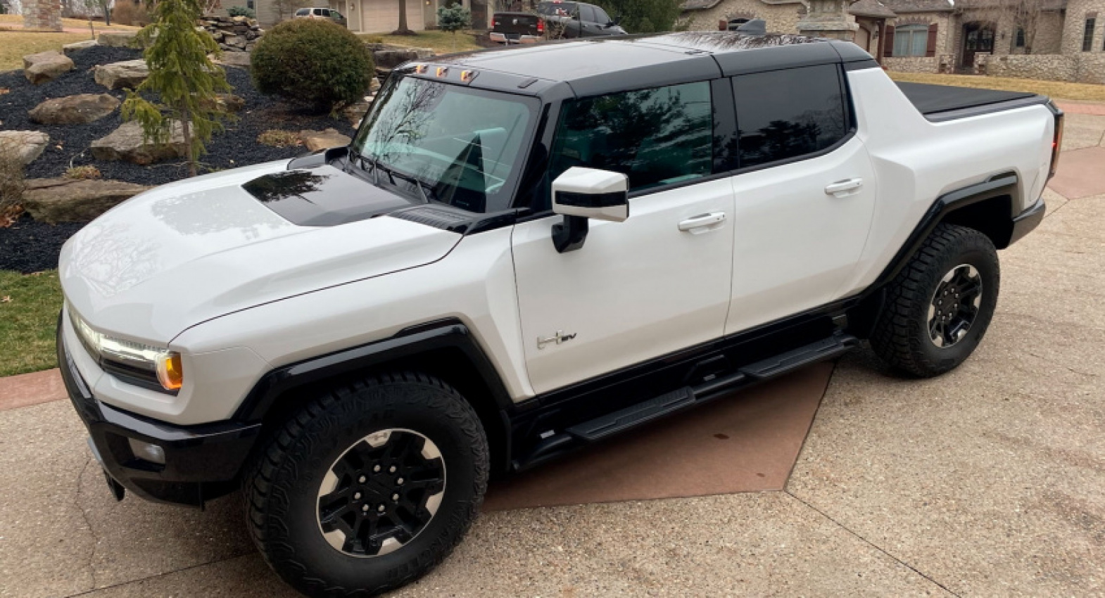 autos, cars, gmc, hummer, news, auction, electric vehicles, gmc hummer, trucks, used cars, how much do you think a 2022 gmc hummer ev edition 1 will fetch?