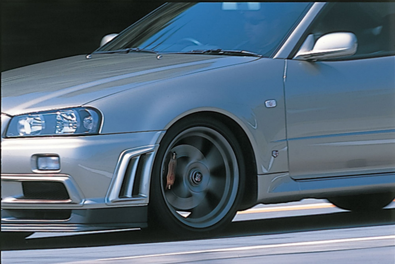 autos, cars, features, nissan, what happened in motor 20 years ago? we went to japan to drive the nissan skyline r34 gt-r m-spec
