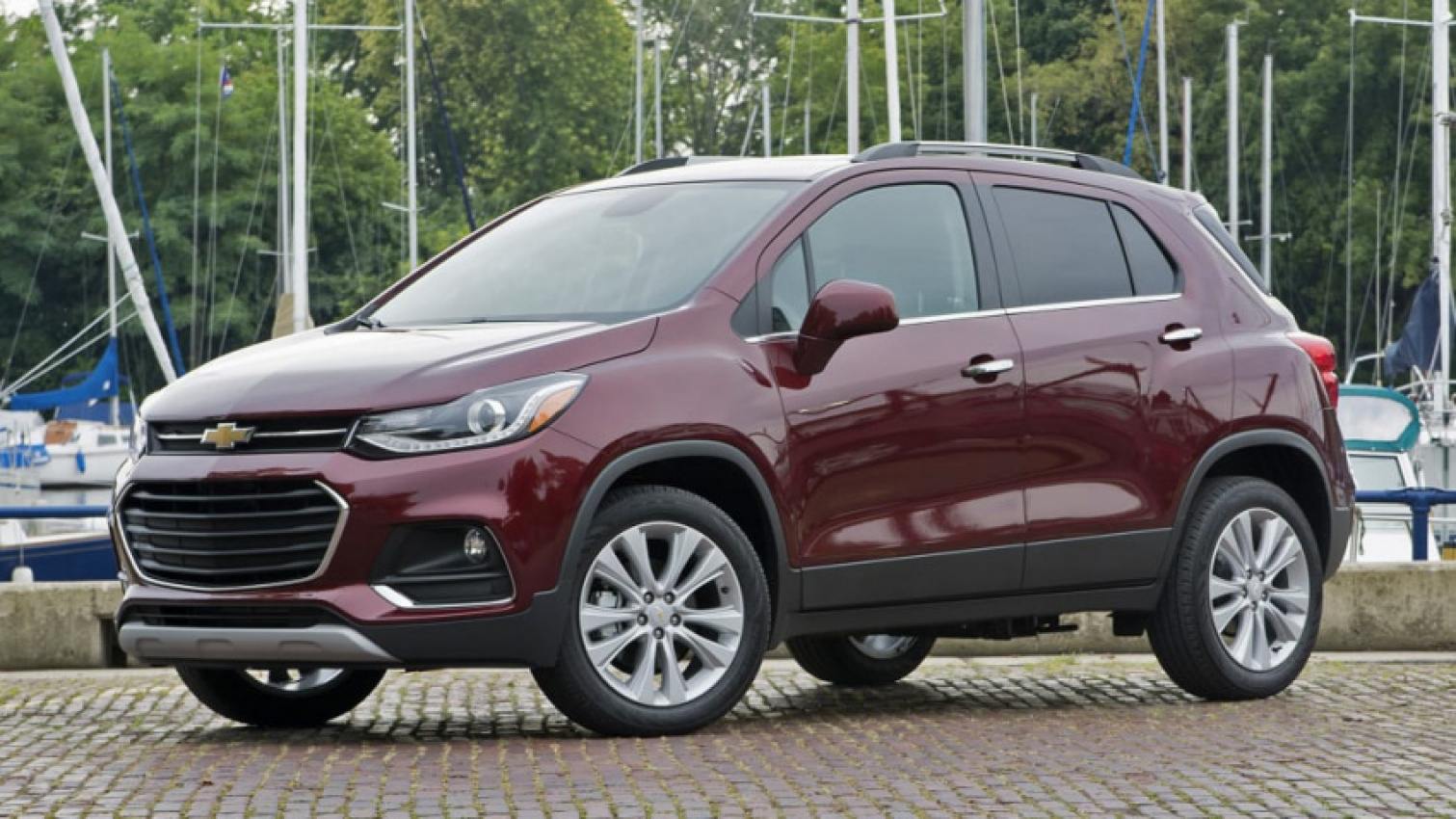 autos, buick, cars, chevrolet, crossover, buick encore, chevy trax reportedly dead after 2022