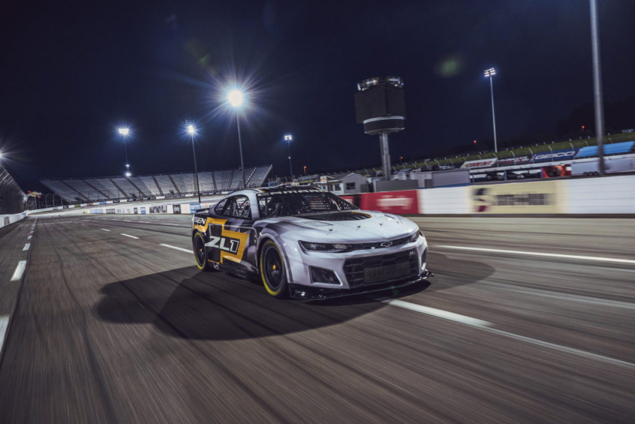 autos, cars, news, chevrolet, chevrolet camaro, europe, motorsports, nascar, racing, hybrid nascar camaro could compete in 2023 24 hours of le mans