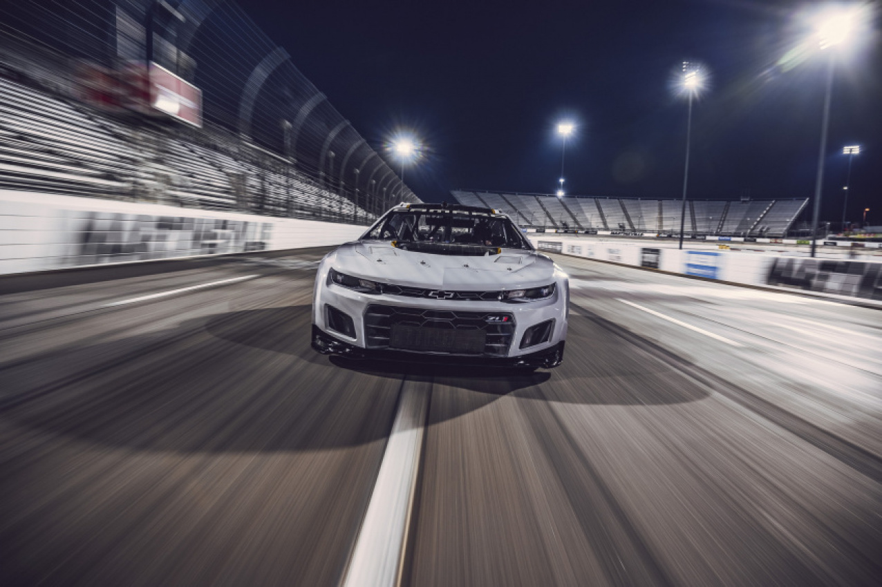 autos, cars, news, chevrolet, chevrolet camaro, europe, motorsports, nascar, racing, hybrid nascar camaro could compete in 2023 24 hours of le mans