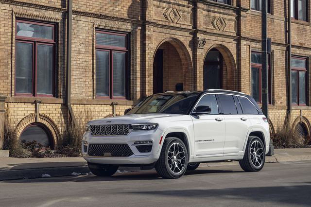 android, autos, cars, jeep, reviews, jeep grand cherokee, vnex, android, tested: 2022 jeep grand cherokee summit v-6 4x4 ups its game