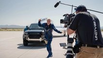 autos, cars, land rover, land rover giving away a ride to space with virgin galactic