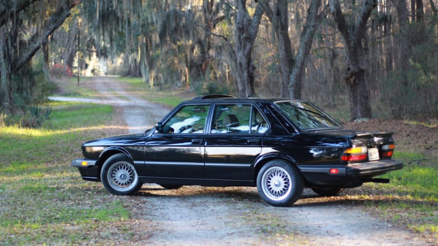automotive history, autos, bmw, cars, classics, luxury, performance, retro review, road tests, sedan, vnex, 1988 bmw m5 retro review | the e28 is where it all began