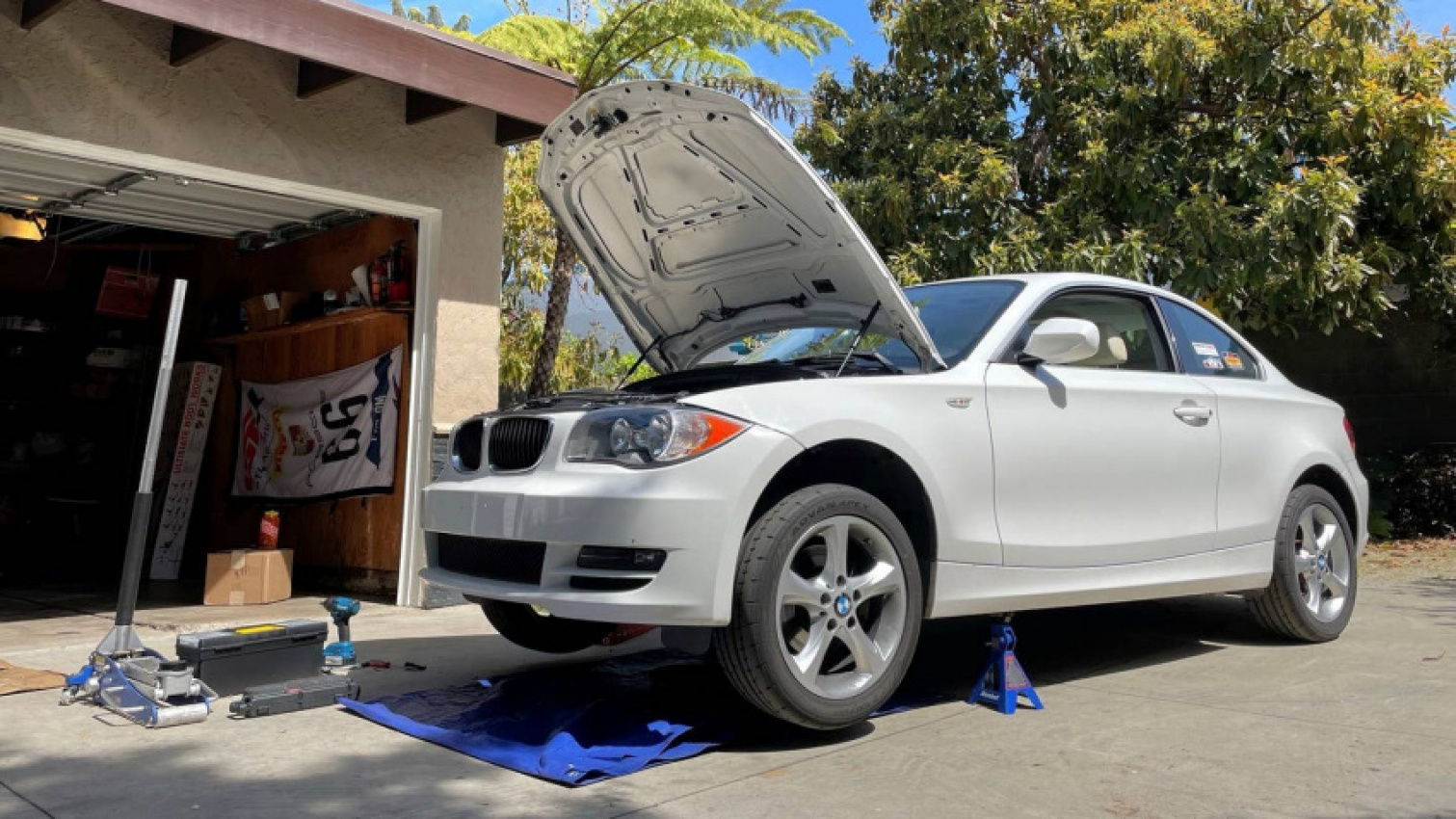 autos, bmw, cars, my first bmw 128i wrenching experience went strangely well