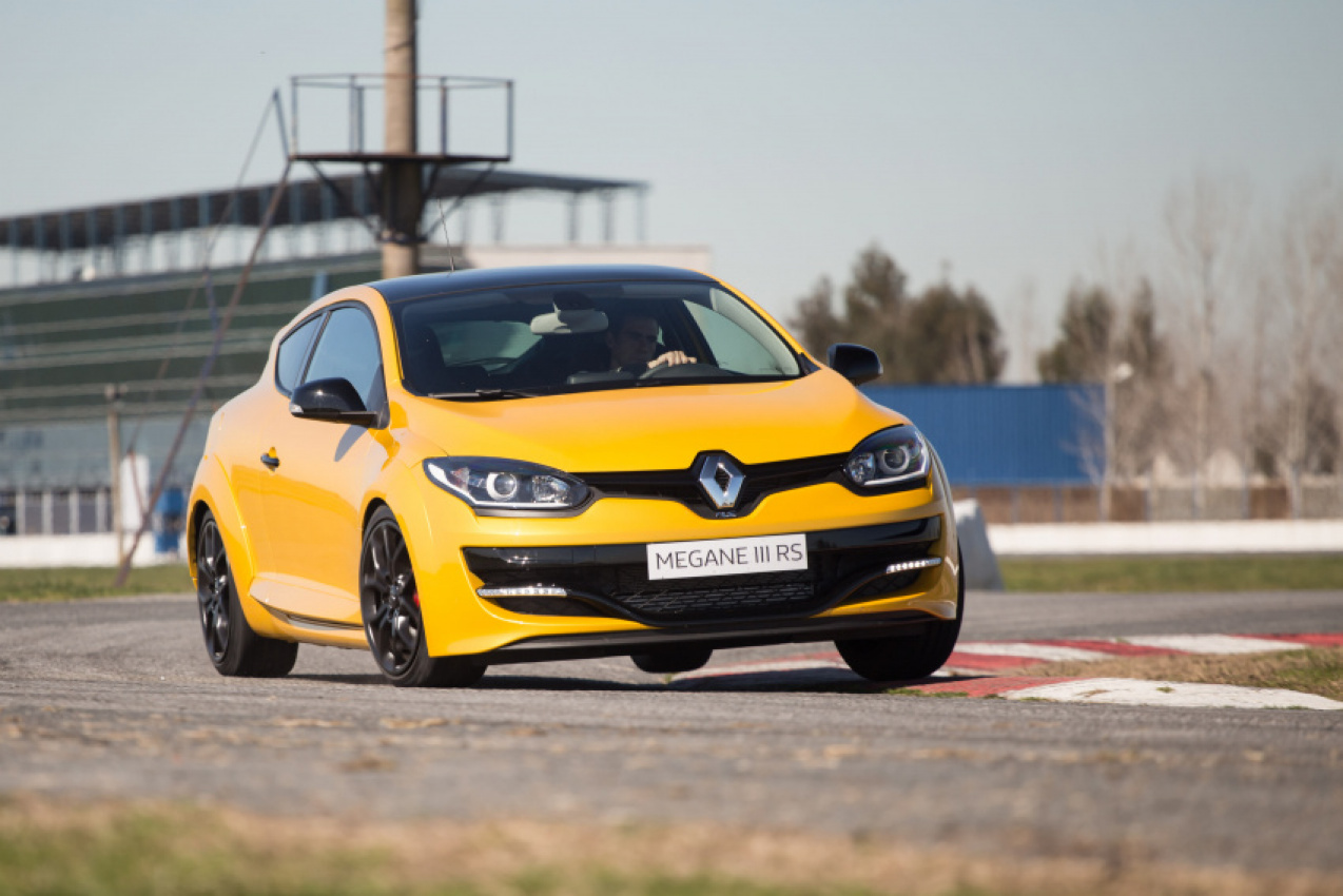 autos, cars, features, renault, everything you need to know before buying a renault megane rs265 trophy