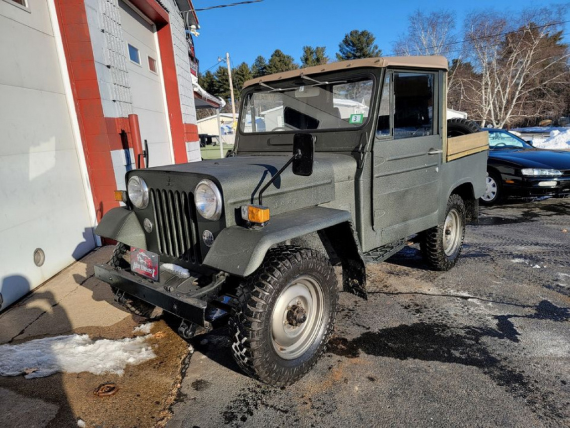 autos, cars, jeep, mitsubishi, did you know mitsubishi made an old-school willys jeep until 1998?