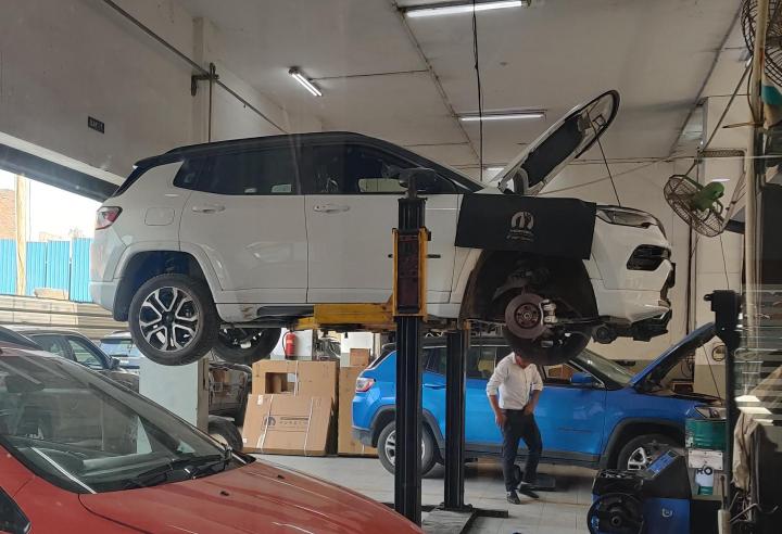 autos, cars, jeep, car ownership, car service, indian, jeep compass, member content, jeep compass: 5,000 km service update & workshop experience
