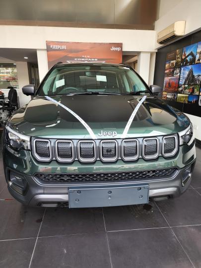 autos, cars, jeep, 2022 jeep compass trailhawk, 4x4, compass trailhawk, indian, jeep compass, jeep india, member content, suv, pics: taking delivery of the 2022 jeep compass trailhawk