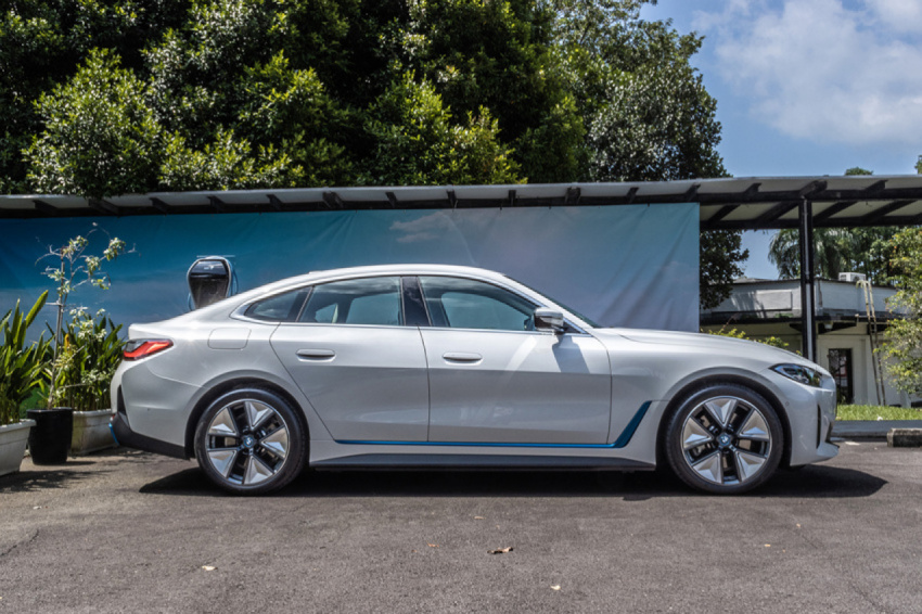 autos, bmw, cars, bmw 4 series gran coupe, bmw i, bmw i4, vnex, all electric bmw i4 gran coupe lands in singapore