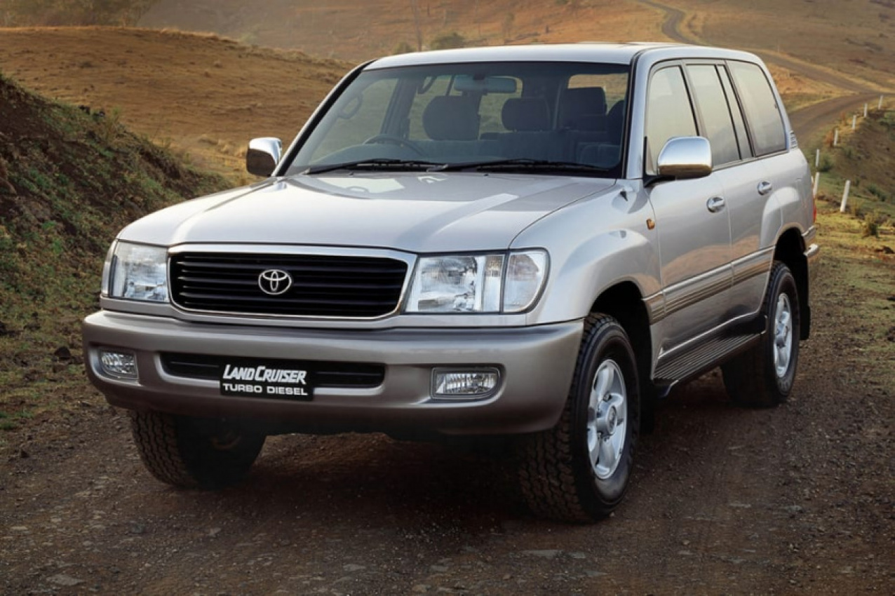 autos, cars, reviews, toyota, 7 seater, buying tips, land cruiser, toyota land cruiser, toyota land cruiser 1998, toyota land cruiser 1999, toyota land cruiser 2000, toyota land cruiser 2001, toyota land cruiser 2002, toyota land cruiser reviews, toyota reviews, toyota suv range, used car reviews, toyota land cruiser 100 series: used review (1998-2002)