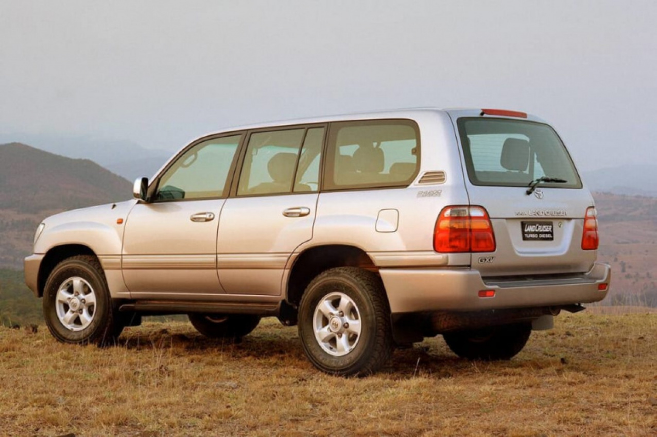 autos, cars, reviews, toyota, 7 seater, buying tips, land cruiser, toyota land cruiser, toyota land cruiser 1998, toyota land cruiser 1999, toyota land cruiser 2000, toyota land cruiser 2001, toyota land cruiser 2002, toyota land cruiser reviews, toyota reviews, toyota suv range, used car reviews, toyota land cruiser 100 series: used review (1998-2002)