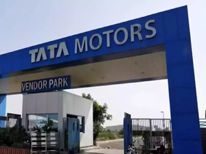 auto, car, commercial vehicle, commercial vehicle price, commercial vehicles price hike, price hike, tata motors commercial vehicles, vnex, tata motors to hike prices of commercial vehicles from apr 1