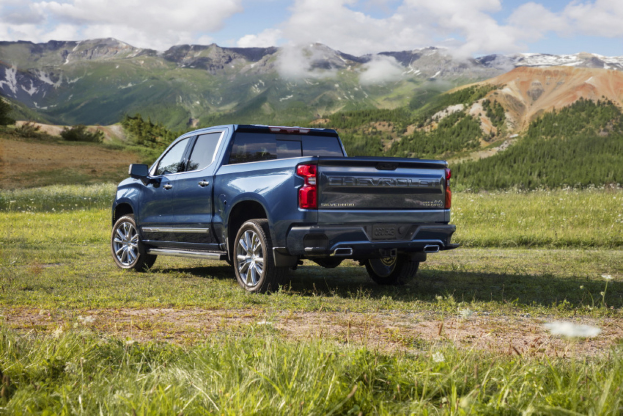autos, cars, news, chevrolet, chevrolet silverado, gmc sierra, industry, production, reports, gm to idle sierra and silverado plant for two weeks due to chip shortages