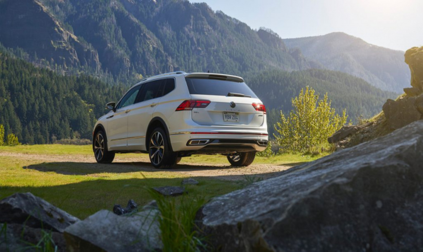 autos, cars, volkswagen, crossover, tiguan, volkswagen tiguan, 2022 volkswagen tiguan: the sporty compact crossover you forgot about