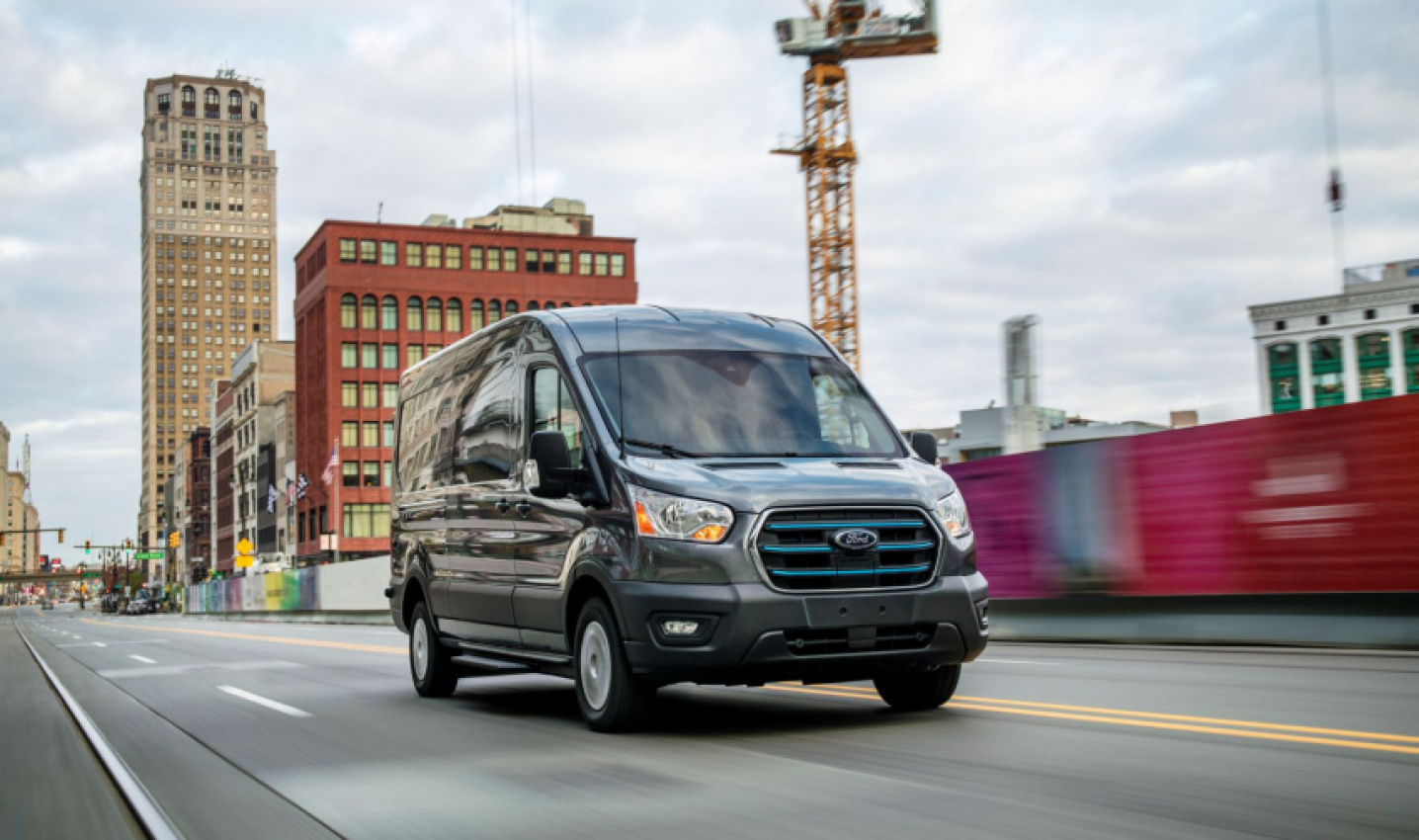 autos, cars, ford, mercedes-benz, amazon, mercedes, sprinter, transit, amazon, 2022 ford e-transit absolutely embarrasses the much more expensive mercedes-benz esprinter