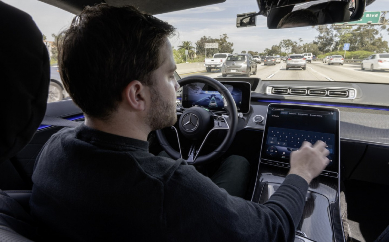 autos, cars, mercedes-benz, technology, autonomous cars, autonomous technology, legislation, mercedes, safety tech, self driving cars, mercedes to accept legal responsibility for accidents involving self-driving cars