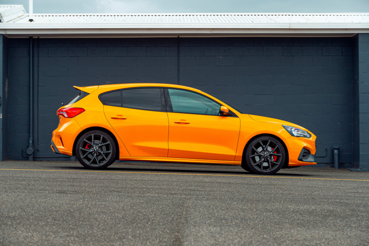 autos, cars, features, ford, ford focus, ford focus st secures second place at motor’s sports car of the year 2022