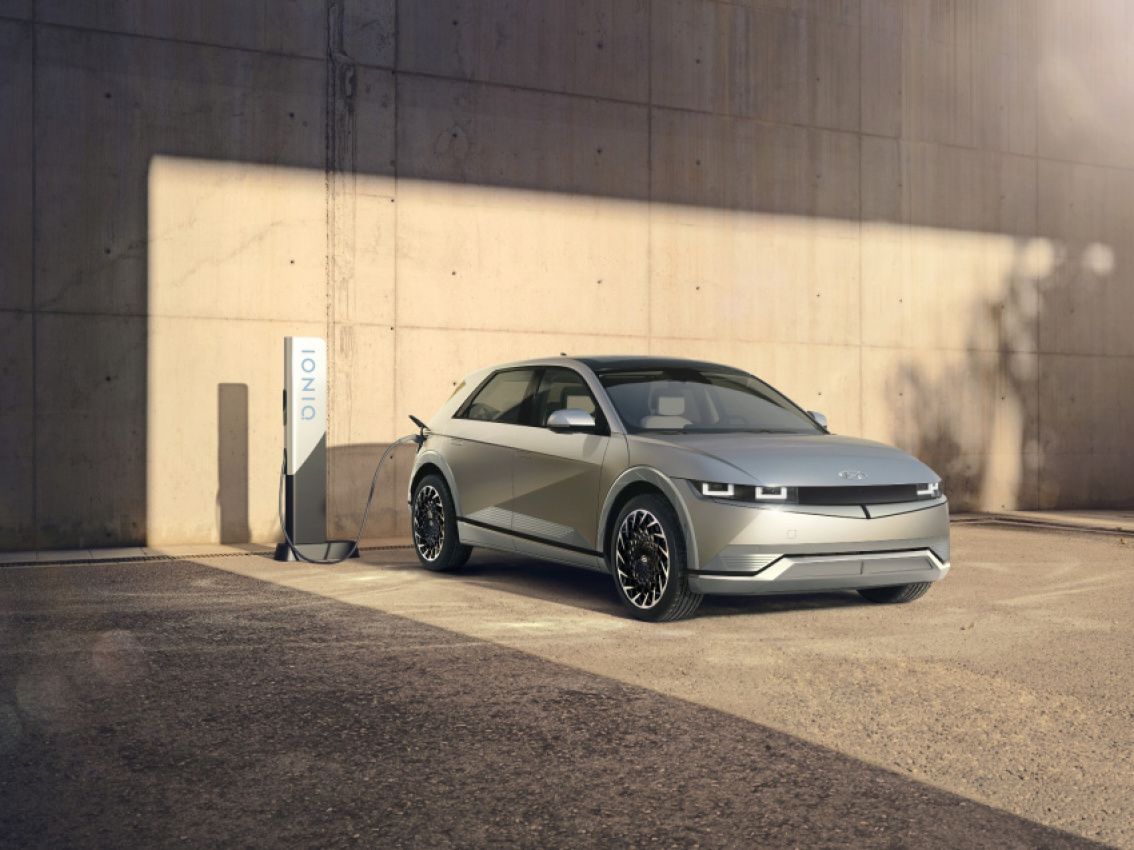 autos, cars, chevrolet, hyundai, lucid, news, tesla, volkswagen, android, android, cars.com names its top picks for evs: volkswagen, hyundai, lucid, and chevrolet