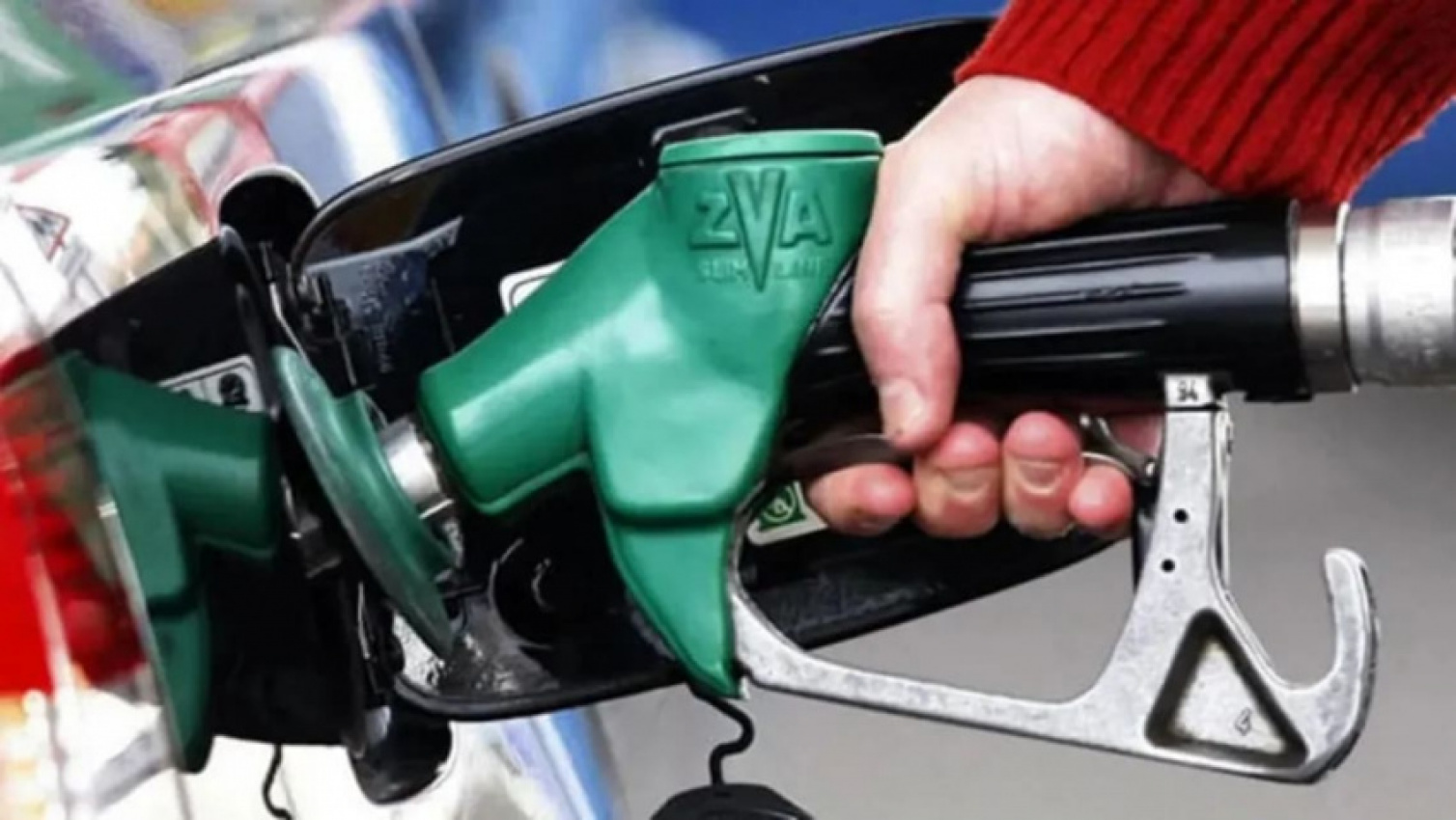 autos, cars, industry news, petrol prices, petrol price relief! fuel costs to come down temporarily as federal government cuts fuel excise by half